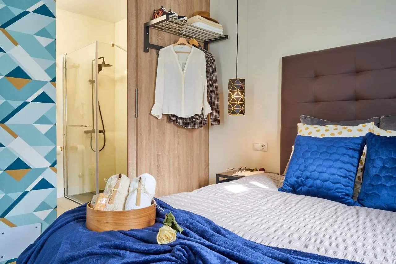 La Macarena Airport Apartment Malaga