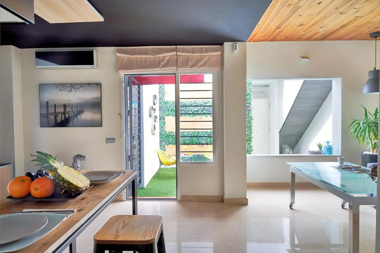 La Macarena Airport Apartment Malaga