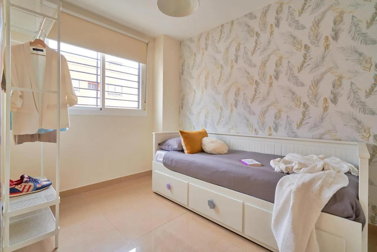 La Macarena Airport Apartment Malaga